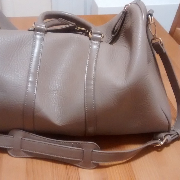 sole society lacie weekender